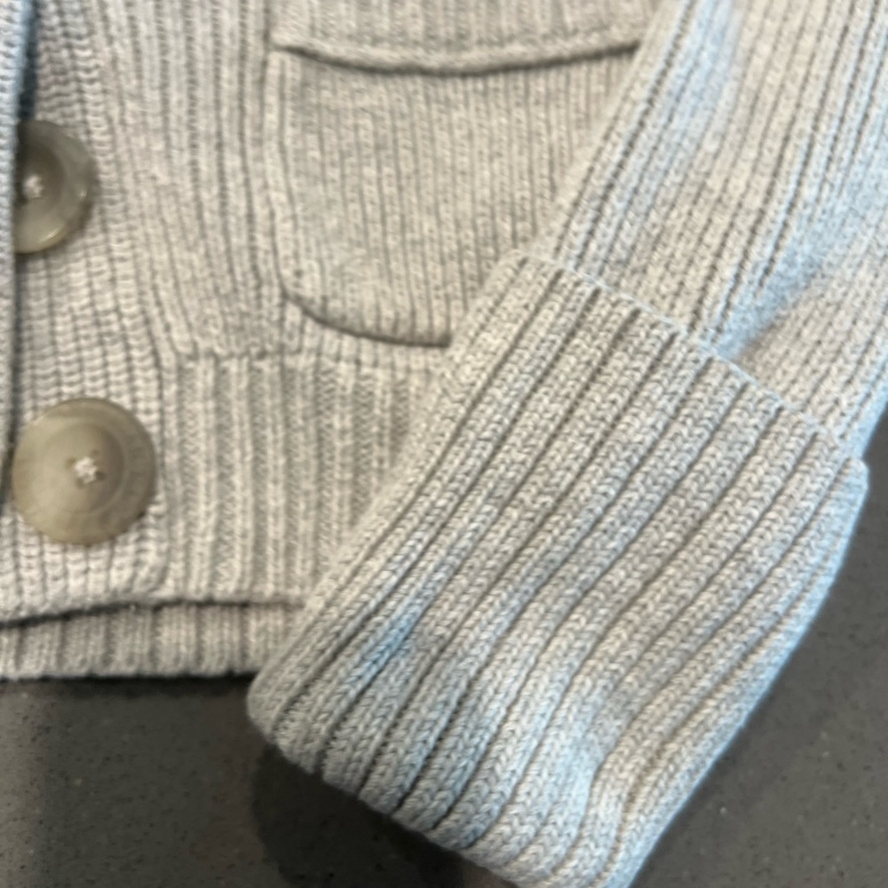 Vintage American eagle sweater Gray Knit Cardigan - Picture 3 of 10